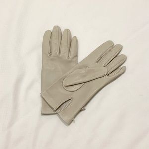NEW Ivory White Italian Leather Driving Gloves - Silk Lined